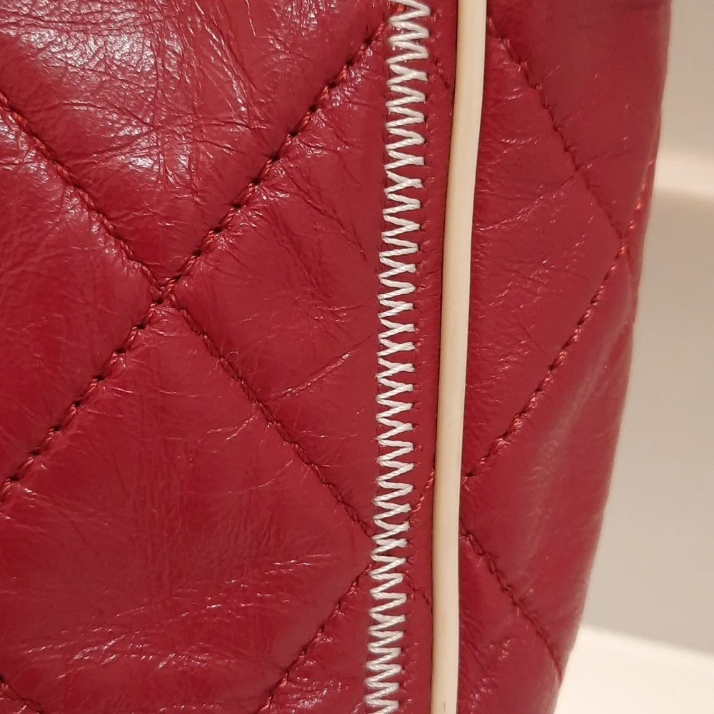 Authentic chanel lambskin North South accordion bag and matching stitch wallet. - Picture 14 of 16